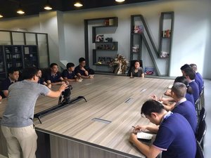 文章附图